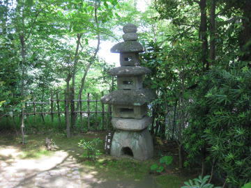 三重塔